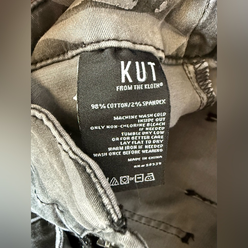 Kut from the Kloth Reese Ankle Zip Camo Jeans Women’s Size 6 Stretch Denim - Picture 7 of 8